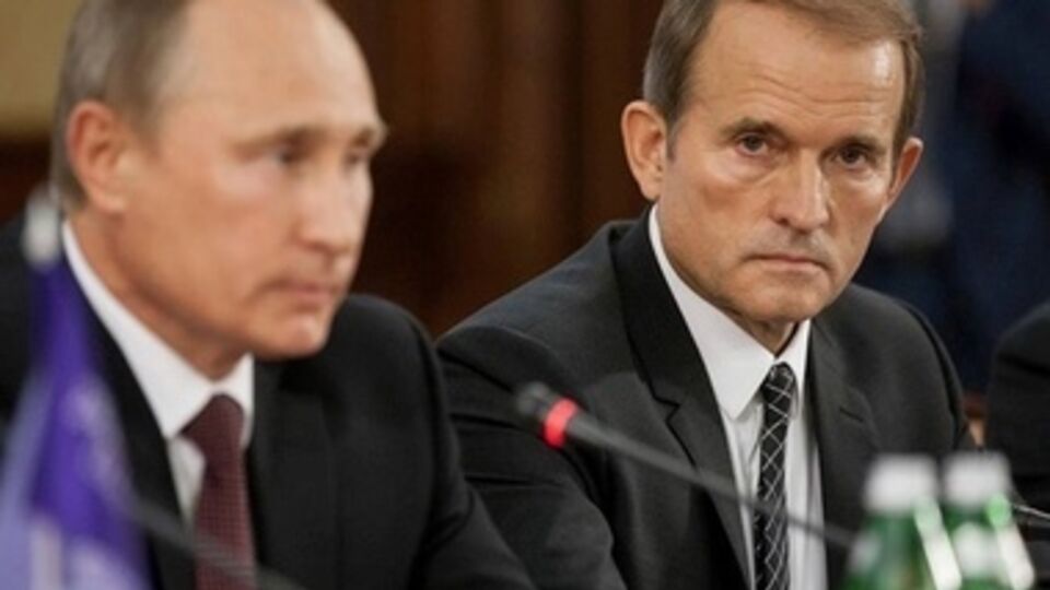 Путин пытается вернуть Медведчука в украинскую политику, добившись его назначения губернатором Донецкой области