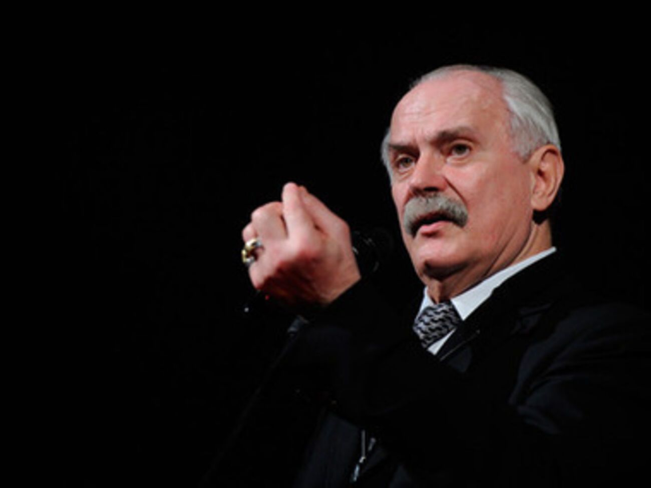 Никита Михалков: Мы должны быть независимы от политиков