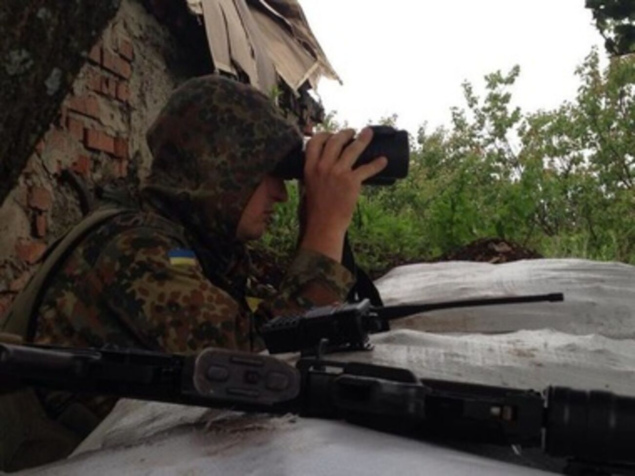 Террористы обстреливают позиции украинских военных