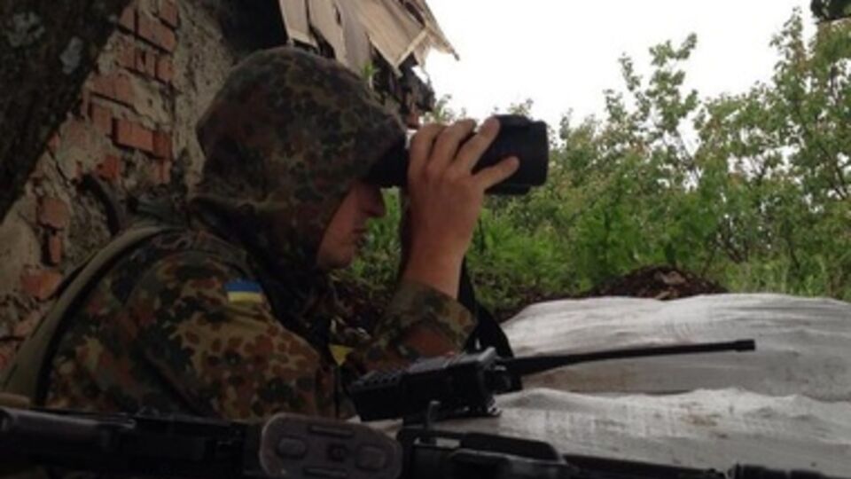 Террористы обстреливают позиции украинских военных