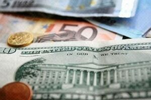 В последнее время курсы валют к гривне на межбанке стабильны