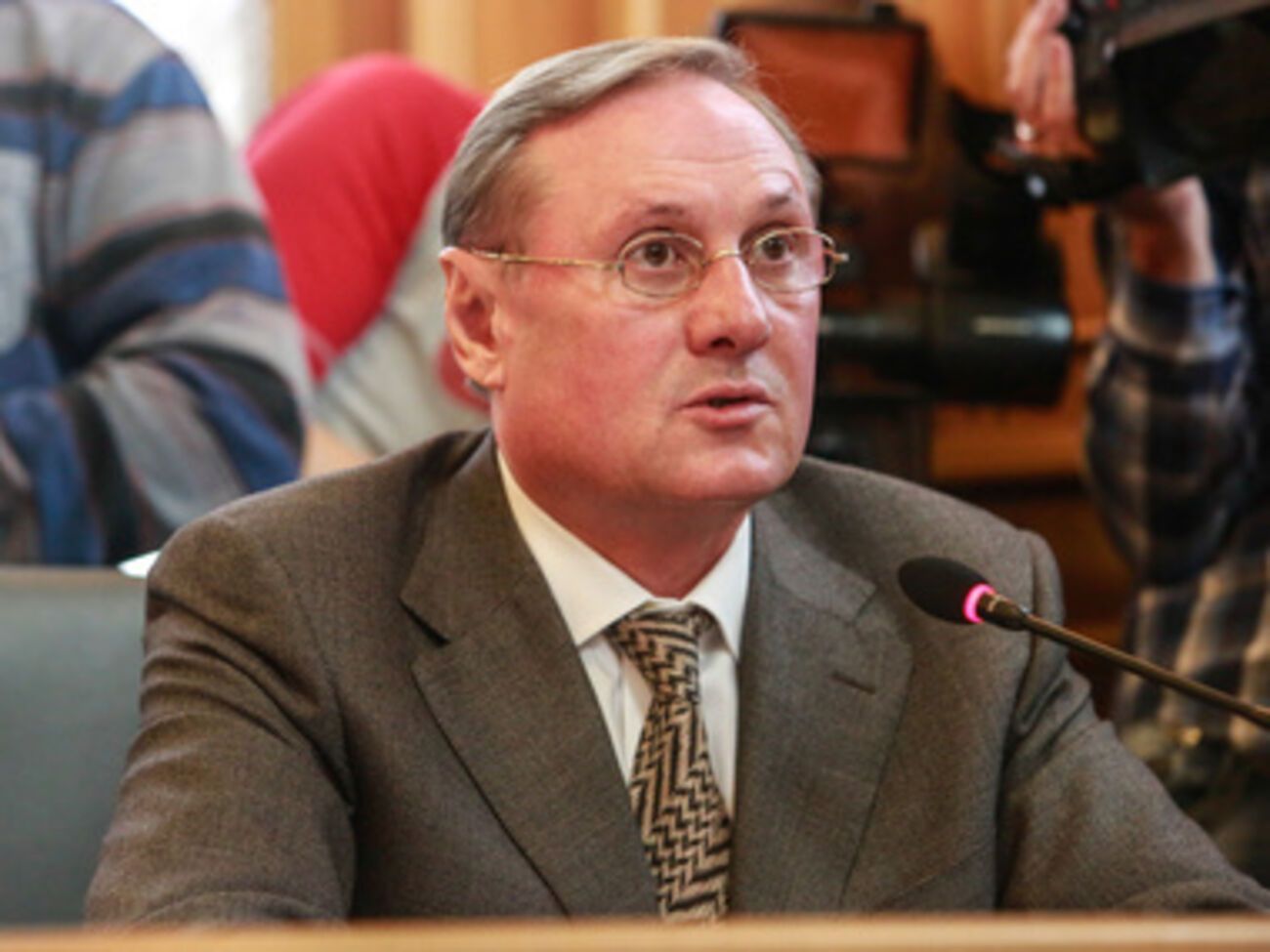 Ефремов считает, что поводов лишать его енприкосновенности нет