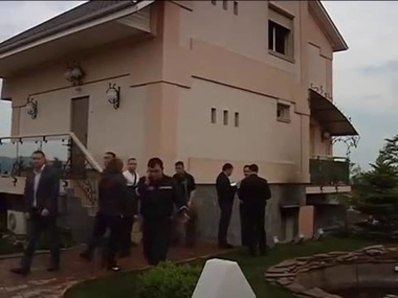 В мае в днепропетровском доме Олега Царева произошел пожар