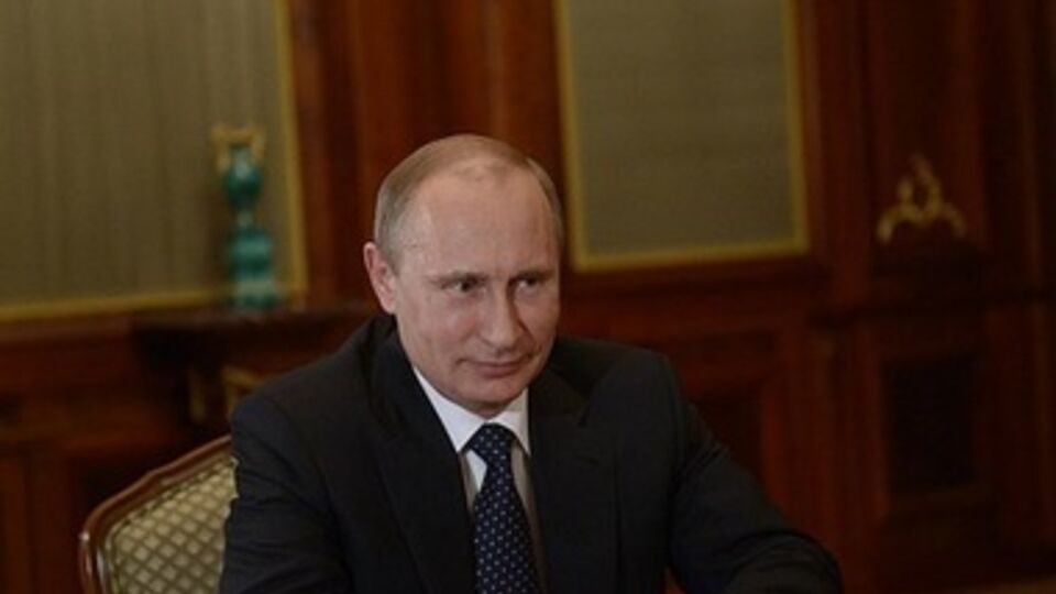 Закон, подписанный Владимиром Путиным сегодня, был принят Госдумой 10 дней назад