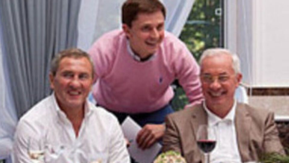 Сегодня продолжатся консультации по стабилизации ситуации в восточных регионах Украины