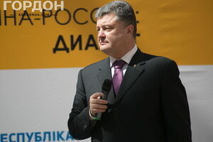 Петр Порошенко с минуты на минуту должен записать обращение к народу