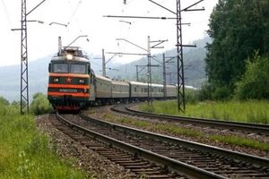 Из-за повреждения путей в Красный Лиман не будут ходить поезда