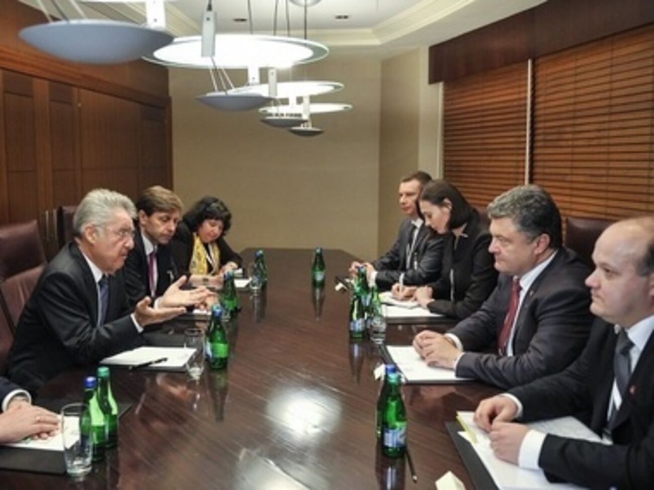 Петр Порошенко заявил, что готов подписать экономическую часть соглашения с ЕС