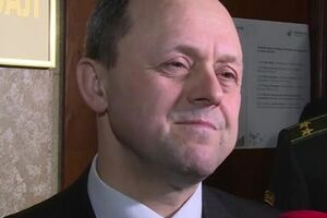Бывший заместитель министра обороны Леонид Поляков считает, что власти не должны перекладывать ответственность на военных