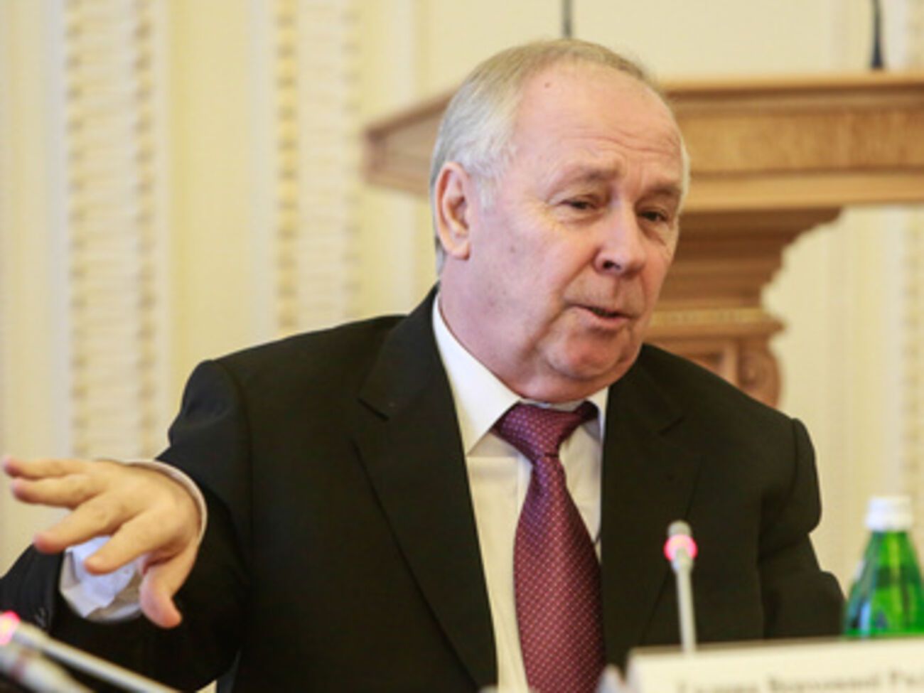 Владимир Рыбак отозвал свой голос за досрочное прекращение полномочий крымского Верховного Совета