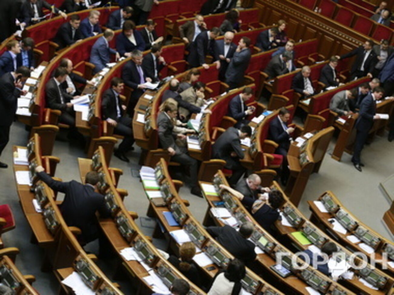 Нардепы разрешили участвовать в АТО Госслужбе специальной связи и защиты информации, а также Службе внешней разведки