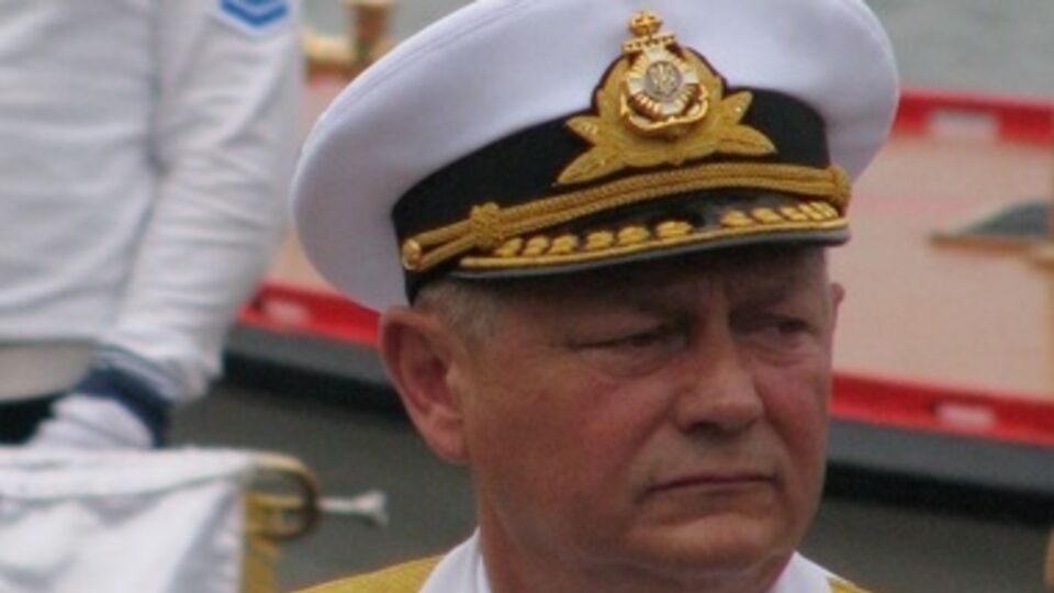 Тенюх поддержал идею введения военного положения на Донбассе