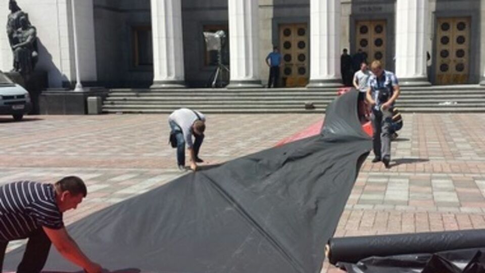 Верховную Раду готовят к инаугурации Порошенко. Фоторепортаж