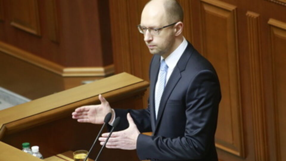 Арсений Яценюк заявил, что Кабмин пытается отсудить у Фирташа 6 млрд грн
