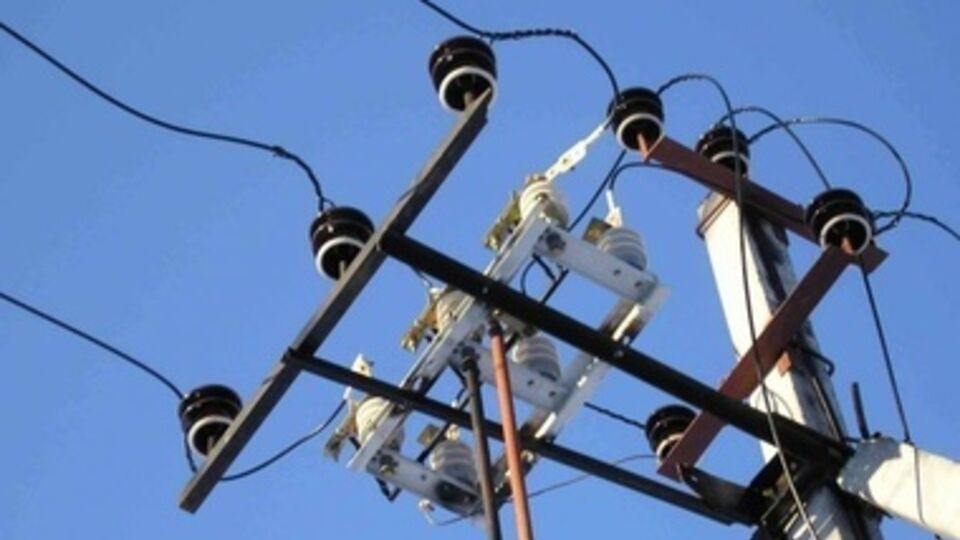 Сотрудники компании обещают восстановить энергоснабжение в кратчайшие сроки