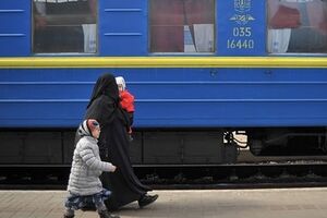 Количество внутренних переселенцев в Украине достигло 10 тыс.