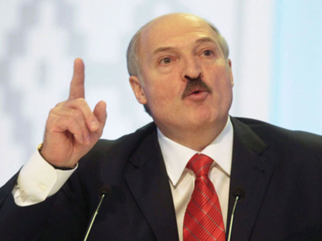 Александр Лукашенко считает, что террористов, которые приехали из России, надо уничтожать