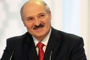 Александр Лукашенко: Мы сегодня с Сашей Турчиновым говорили – у вас появились очень хорошие БТРы