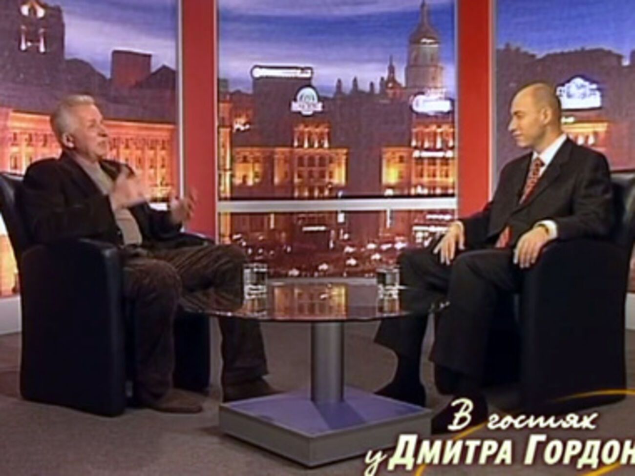 Евгений Паперный: Я ревновал Олю Сумскую ко всем. Понимал, ее хотят многие. Мно-о-огие! Я Ольге ни разу не изменил, а она... Увы, мужья узнают о своих рогах последними...