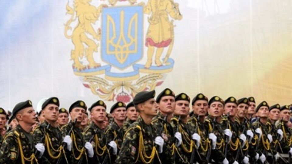 Минобороны даст отсрочку юношам, которые могут поступить в вузы