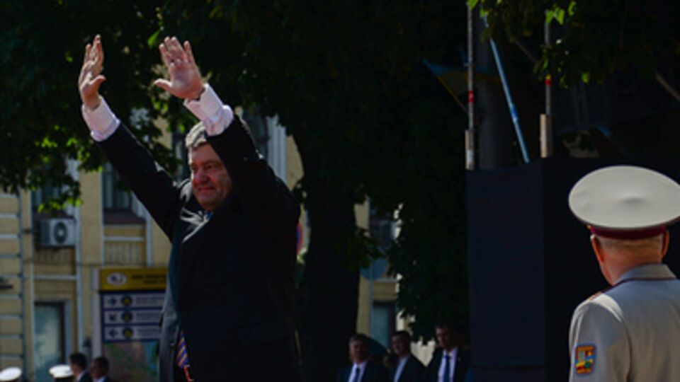 Порошенко начал переговоры о прекращении огня