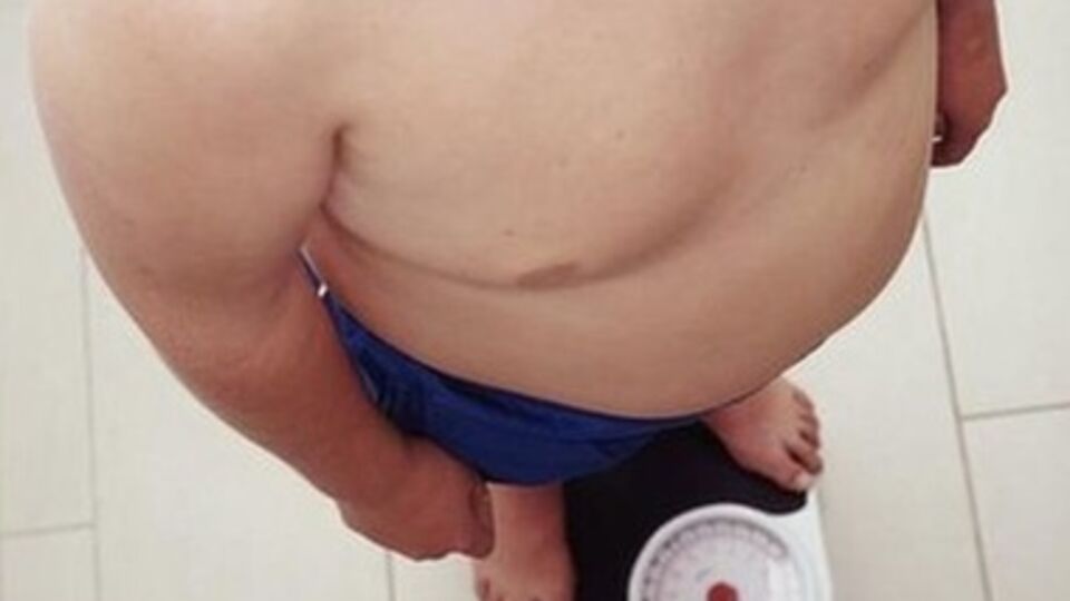 Родителей обвиняют в том, что их сын страдает ожирением