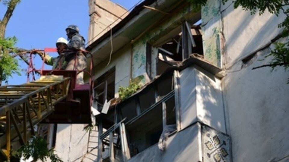 Один человек до сих пор может находиться под завалами, заявили спасатели