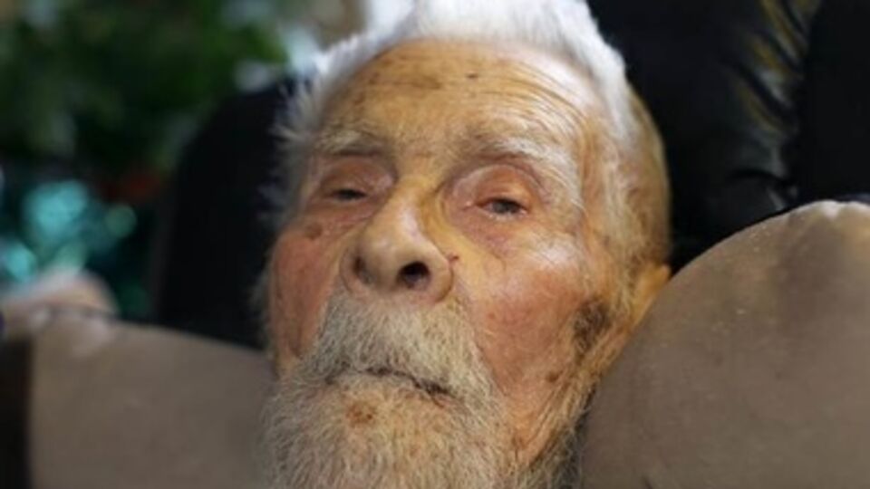 В Нью-Йорке скончался старейший мужчина в мире