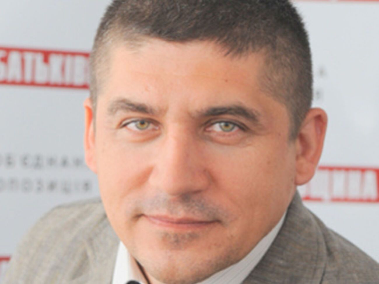 В 2012 году Игорь Радченко баллотировался в народные депутаты от "Батьківщини"