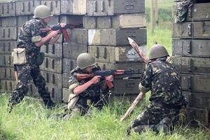 Военные отбили ночную атаку террористов