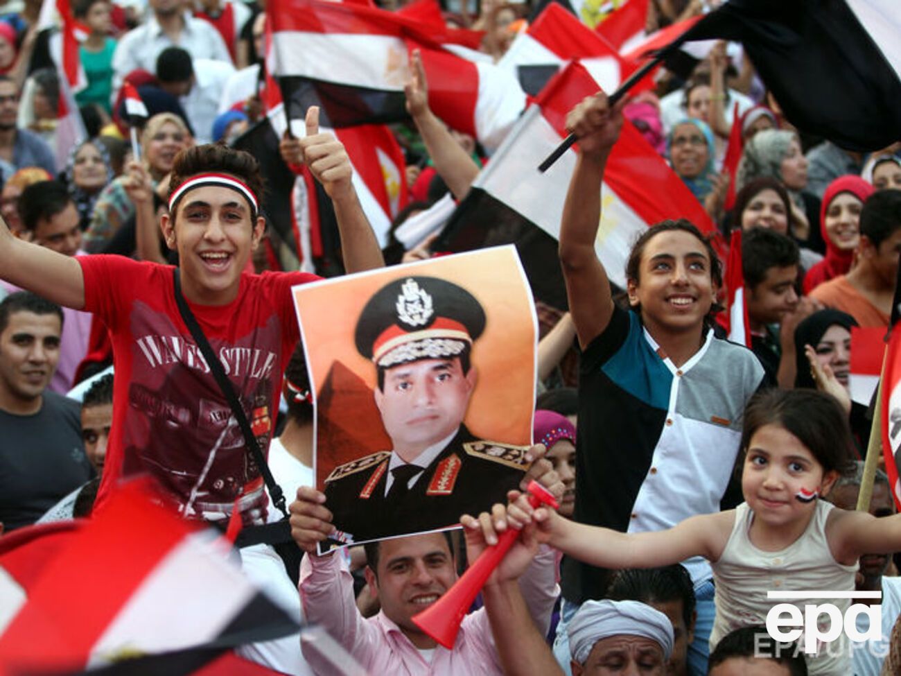 В Египте женщину изнасиловали во время празднования инаугурации нового президента