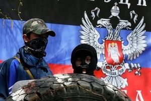 По некоторым данным, боевики вынесли из заведения алкоголь и оборудование
