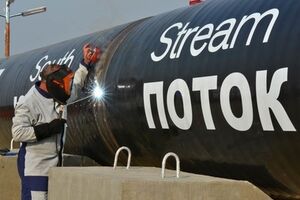 Посол России в Евросоюзе Владимир Чижов считает приостановку строительства "Южного потока" началом третьего уровня санкций.