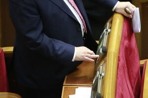 Кабмину поручили провести конкурс на лучший эскиз ордена