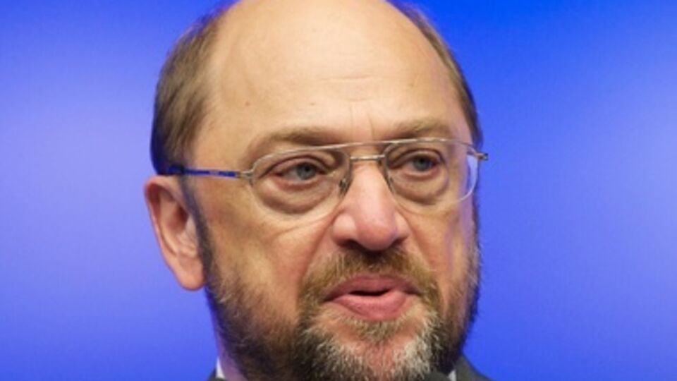 Шульца поддержали 409 депутатов