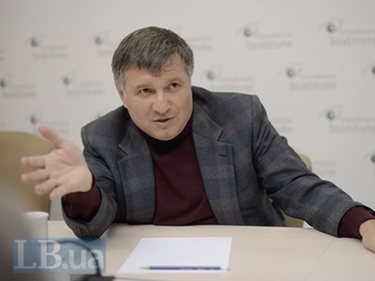 Аваков назвал перекрытие границы ключевой задачей АТО