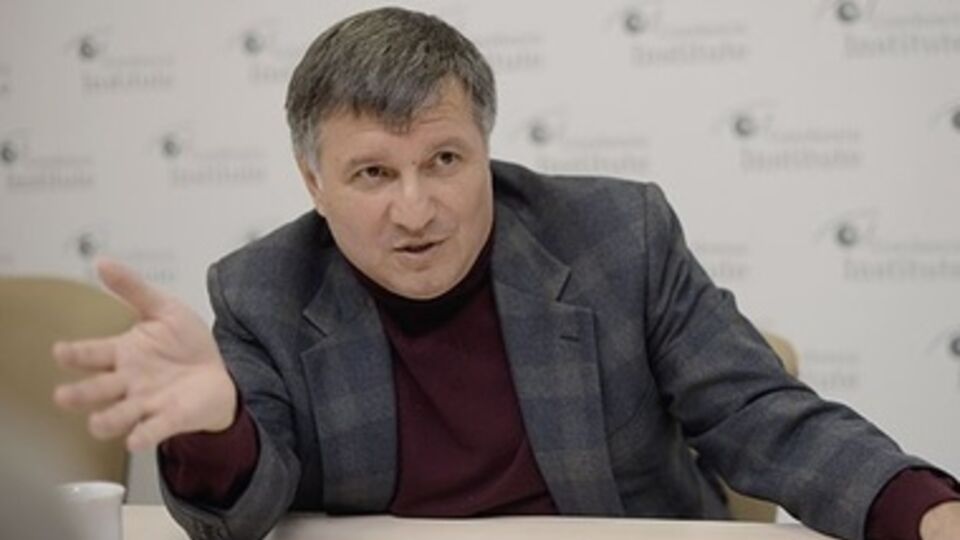 Аваков назвал перекрытие границы ключевой задачей АТО