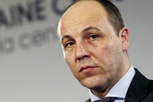 Парубий считает введение военного положения неуместным