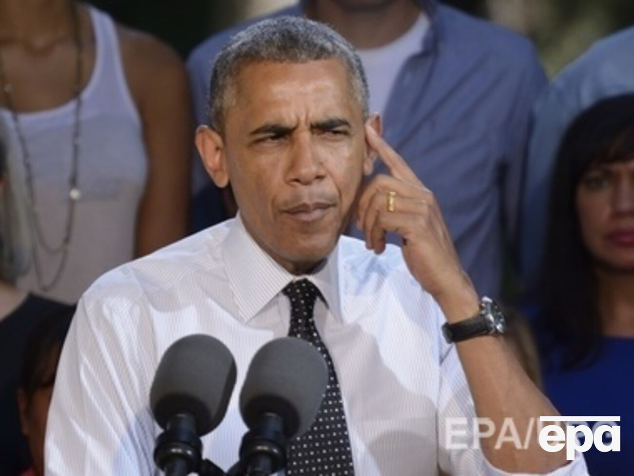 Сенаторы требуют от Обамы решительности в отношениях с Россией