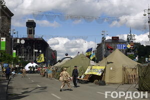 Прокурор Киева потребовал убрать палатки с Майдана