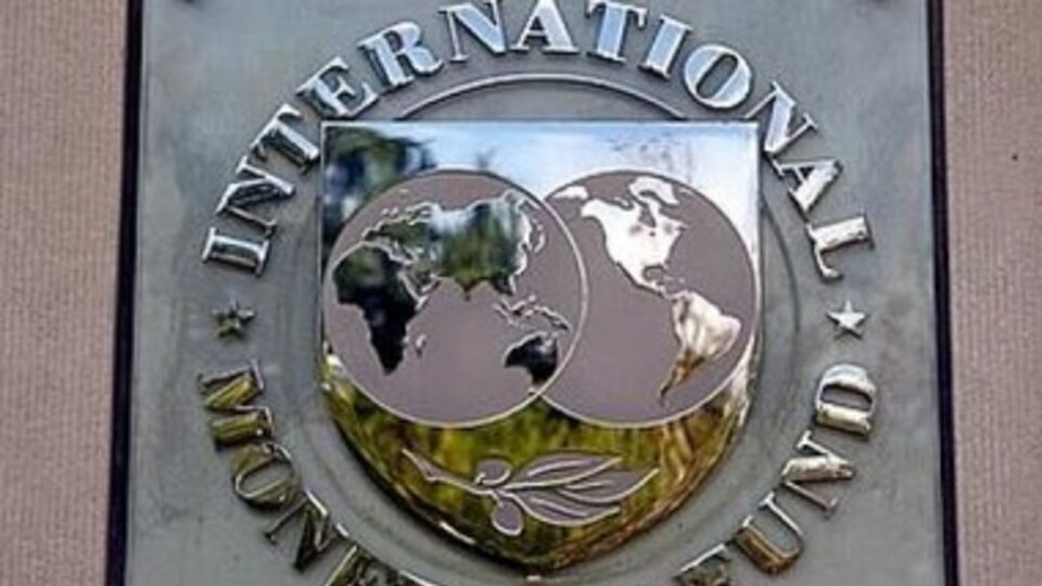 МВФ проводит регулярный мониторинг того, на что тратятся кредиты.