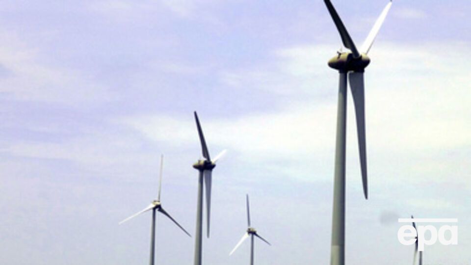 Ориентировочные сроки предпроектных и проектных работ --- четыре-четыре с половиной года, на строительство уйдет до полутора лет