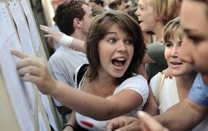 Абитуриенты могут подать заявление в пять вузов