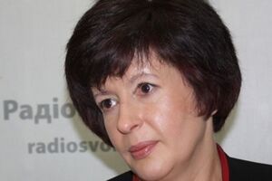 Валерия Лутковская требует встречи с Надеждой Савченко