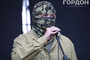 Семенченко утверждает, что работники милиции, больниц и заводов сотрудничают с террористами.