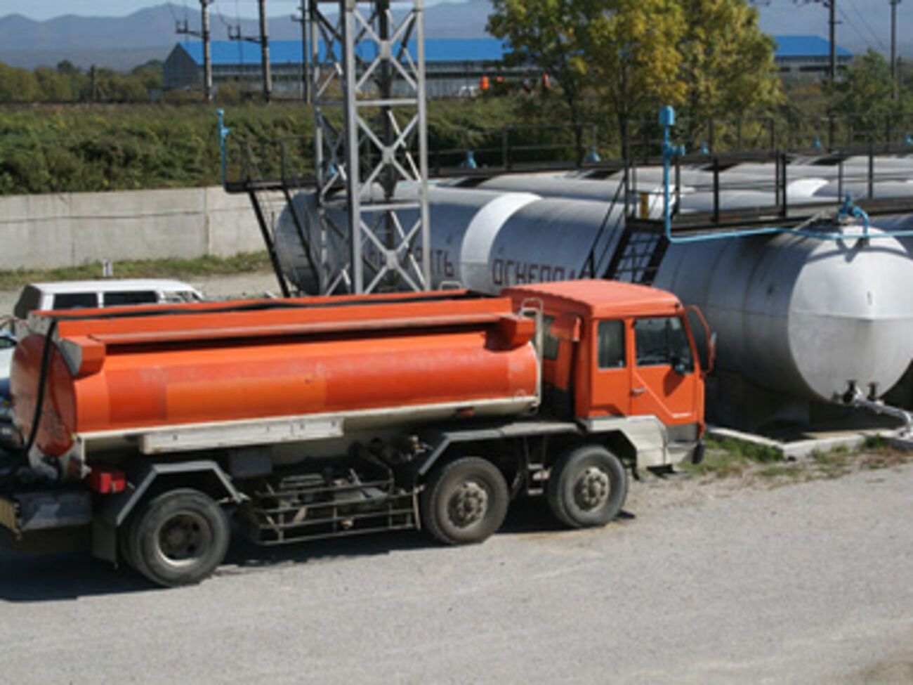 Ущерб нефтебазы составил 700 тыс. грн