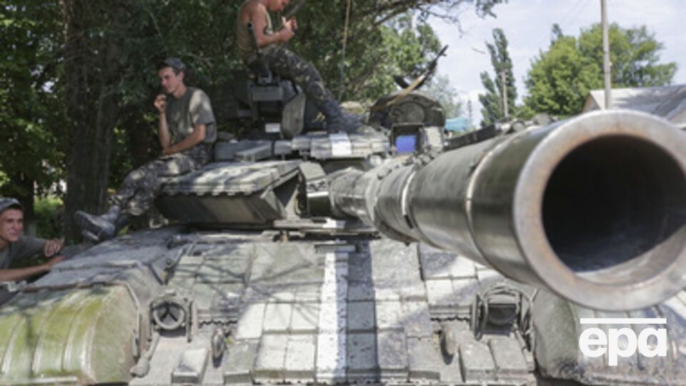 Украинский батальон отремонтировал себе брошенный танк