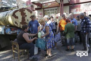 Жители Славянска в очереди за продуктами первой необходимости