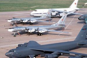 Россия проводит учения в Черном море