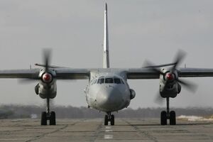 Связь с бортом пропала в 12.30, военные проводят поисково-спасательную операцию